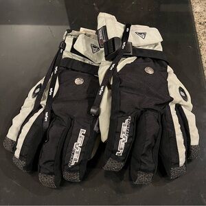 LEVEL Hand Black & Gray Skiing Snowboarding Gloves (SM / 7.5)